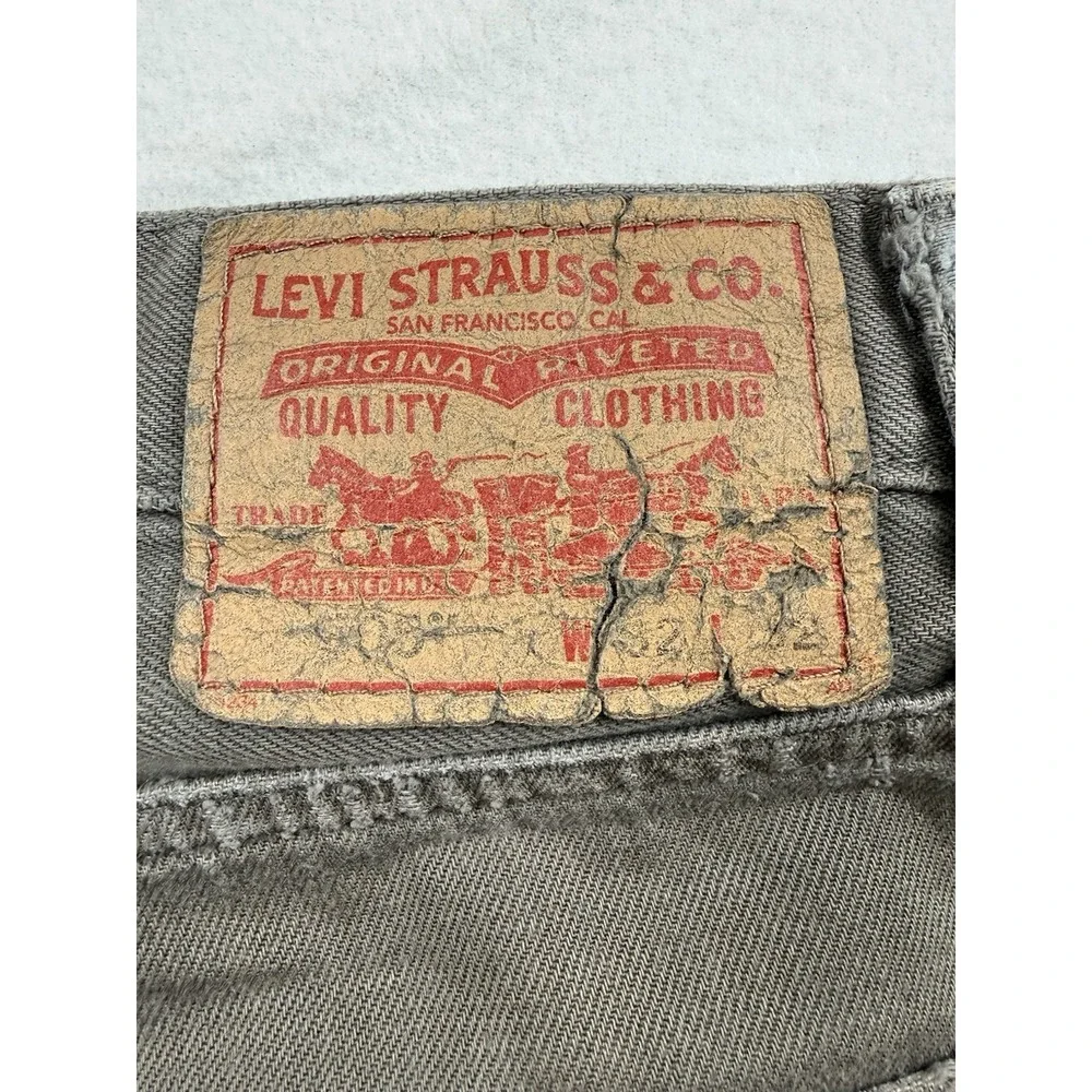 Levi's 505 Straight Fit Trashed Olive Gray Denim Jeans Size 32x32 Rips Stains